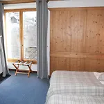 ホテル ヴァル デスト 2*